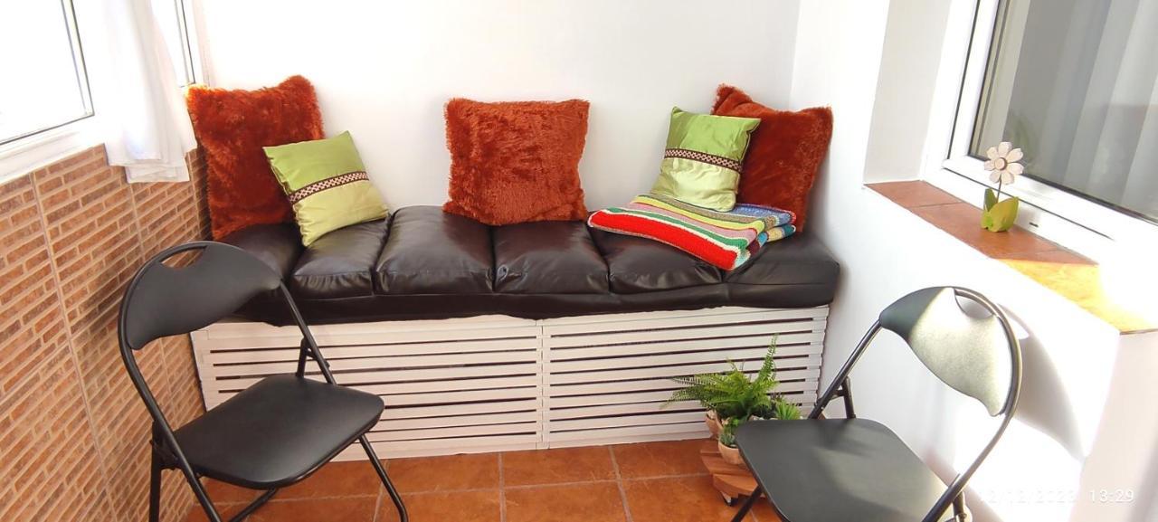 Platinum Apartment - Apartament Cu 3 Camere, 2 Dormitoare, 2 Bai, Bucatarie Complet Utilata, 2 Balcoane ブカレスト エクステリア 写真