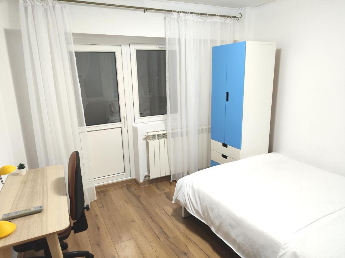 Platinum Apartment - Apartament Cu 3 Camere, 2 Dormitoare, 2 Bai, Bucatarie Complet Utilata, 2 Balcoane ブカレスト エクステリア 写真