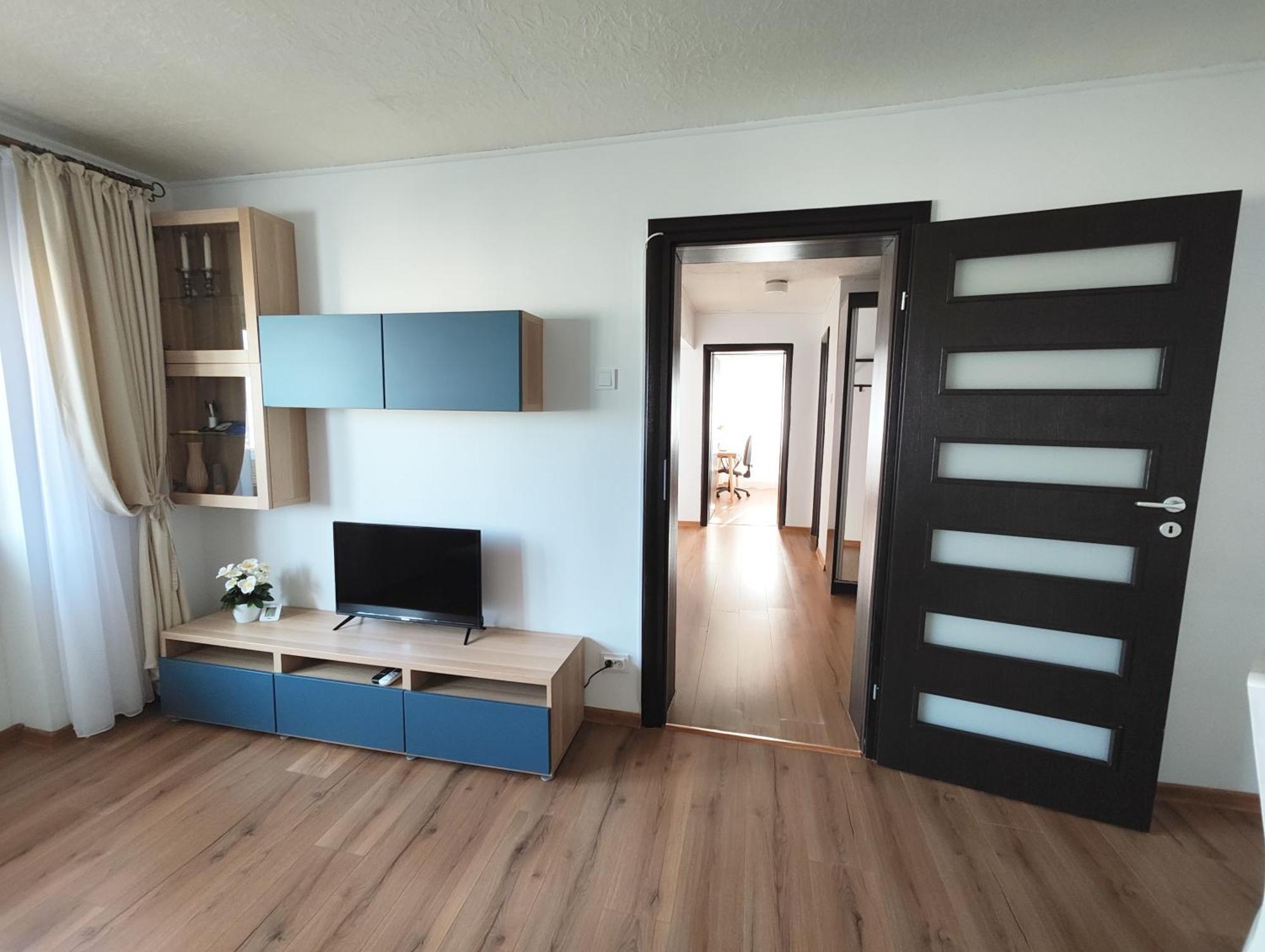 Platinum Apartment - Apartament Cu 3 Camere, 2 Dormitoare, 2 Bai, Bucatarie Complet Utilata, 2 Balcoane ブカレスト エクステリア 写真
