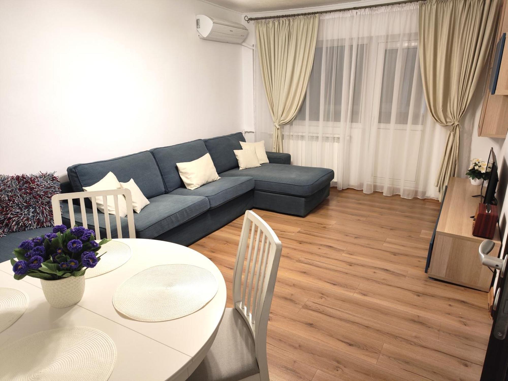 Platinum Apartment - Apartament Cu 3 Camere, 2 Dormitoare, 2 Bai, Bucatarie Complet Utilata, 2 Balcoane ブカレスト エクステリア 写真